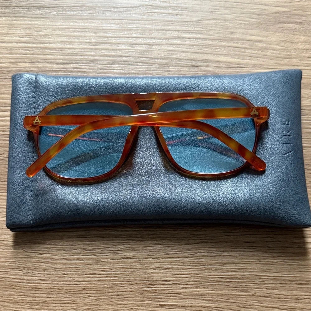 Aire Tortoise Shell Sunglasses - Picture 2 of 2